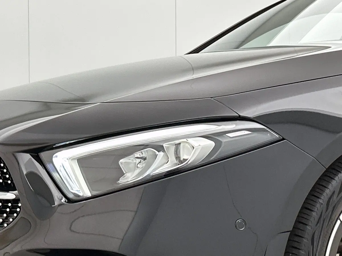 Hatchback 180 Business Solution AMG