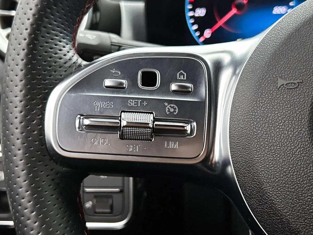 Hatchback 180 Business Solution AMG