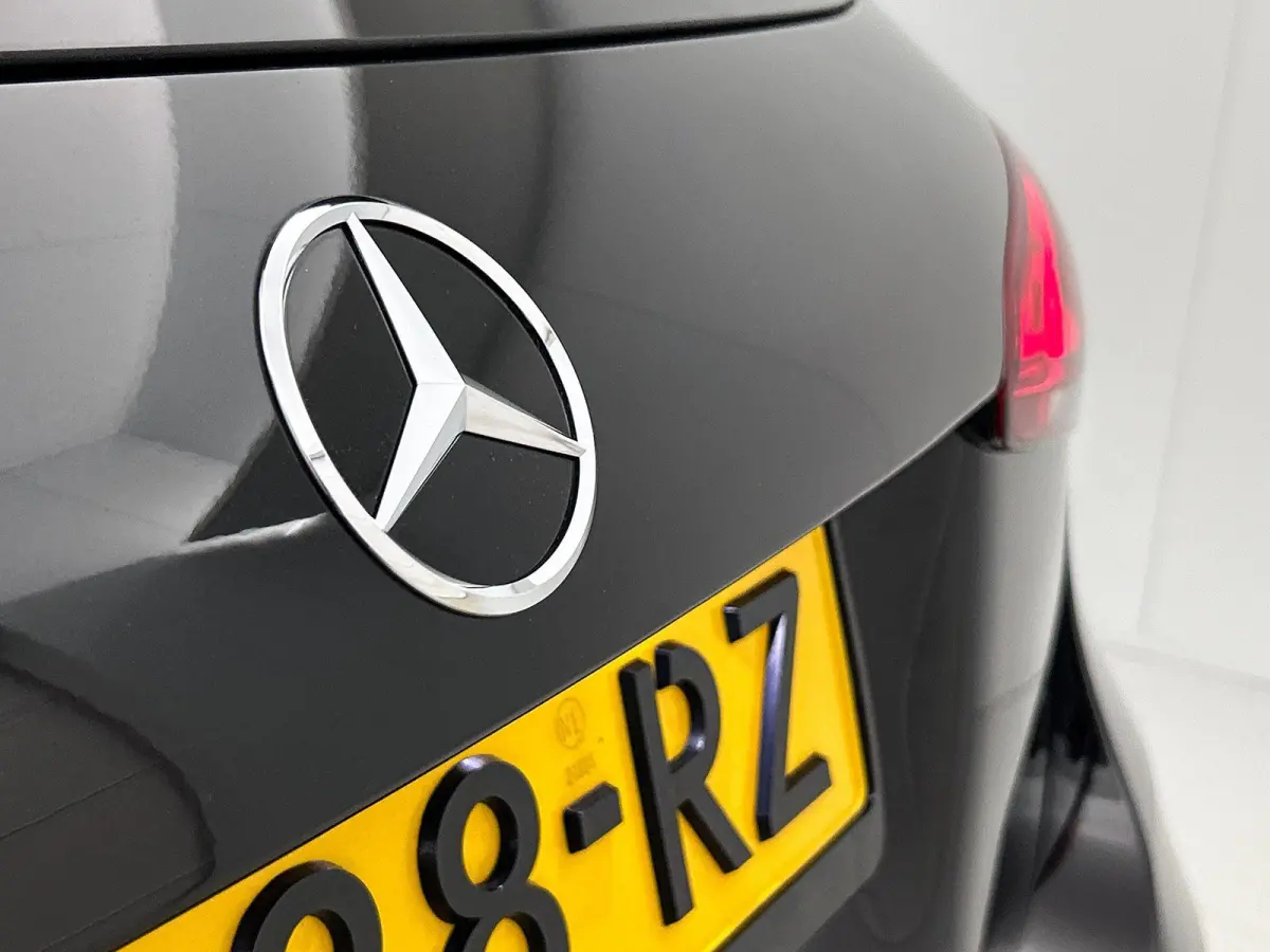 Hatchback 180 Business Solution AMG
