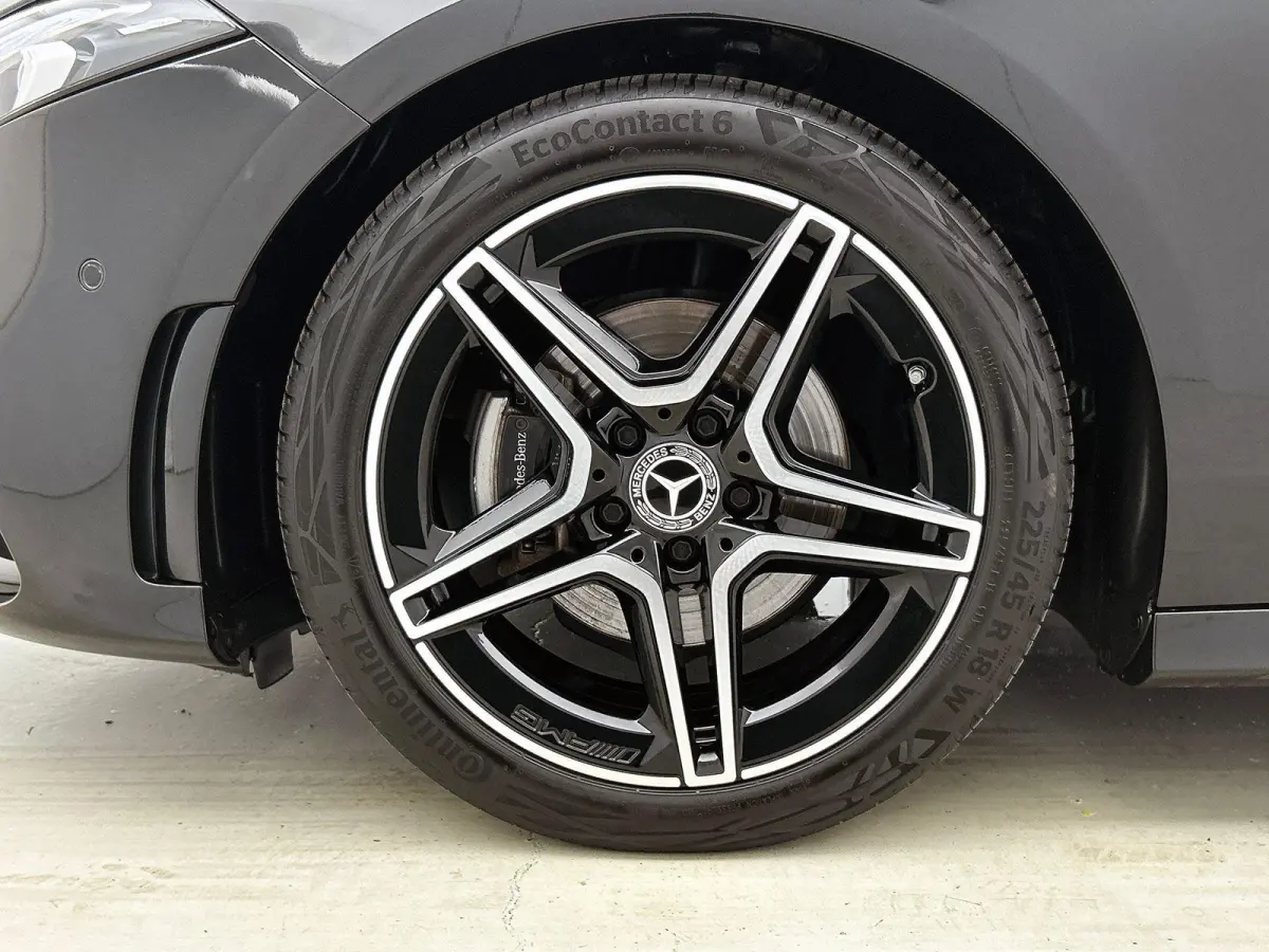 Hatchback 180 Business Solution AMG