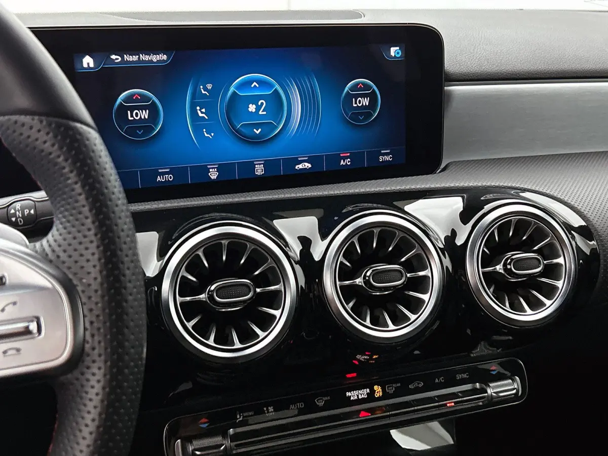 Hatchback 180 Business Solution AMG