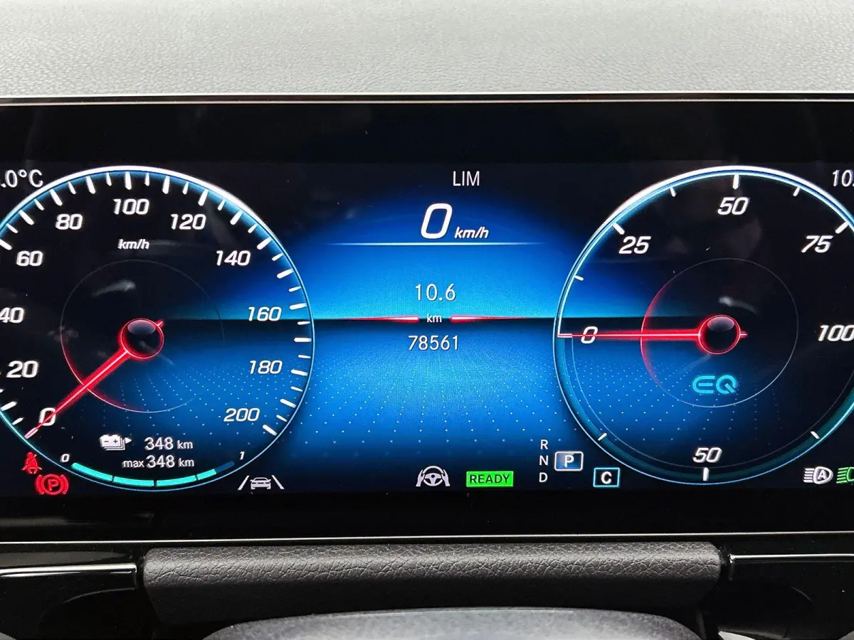 250 Business Solution AMG 67 kWh | Trekhaak