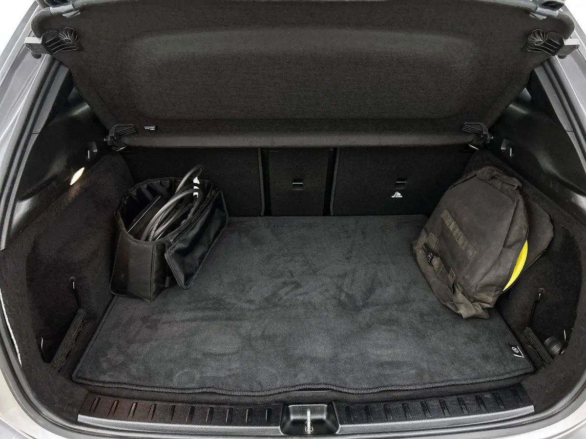 250 Business Solution AMG 67 kWh | Trekhaak