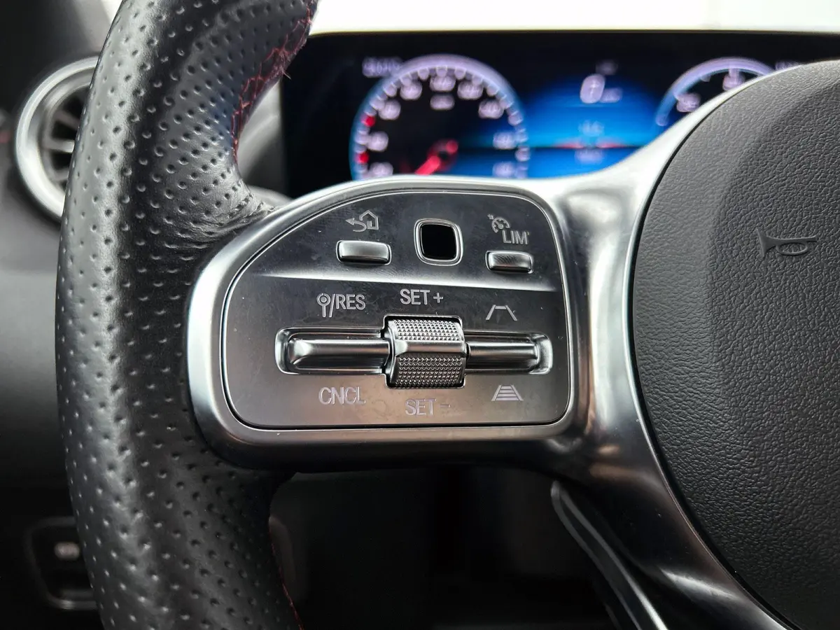 250 Business Solution AMG 67 kWh | Trekhaak