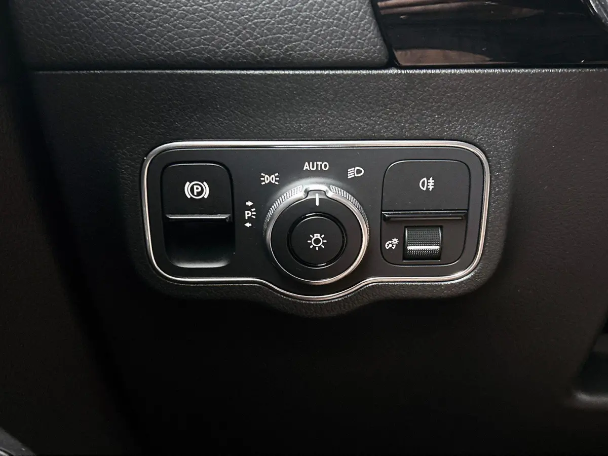 250 Business Solution AMG 67 kWh | Trekhaak