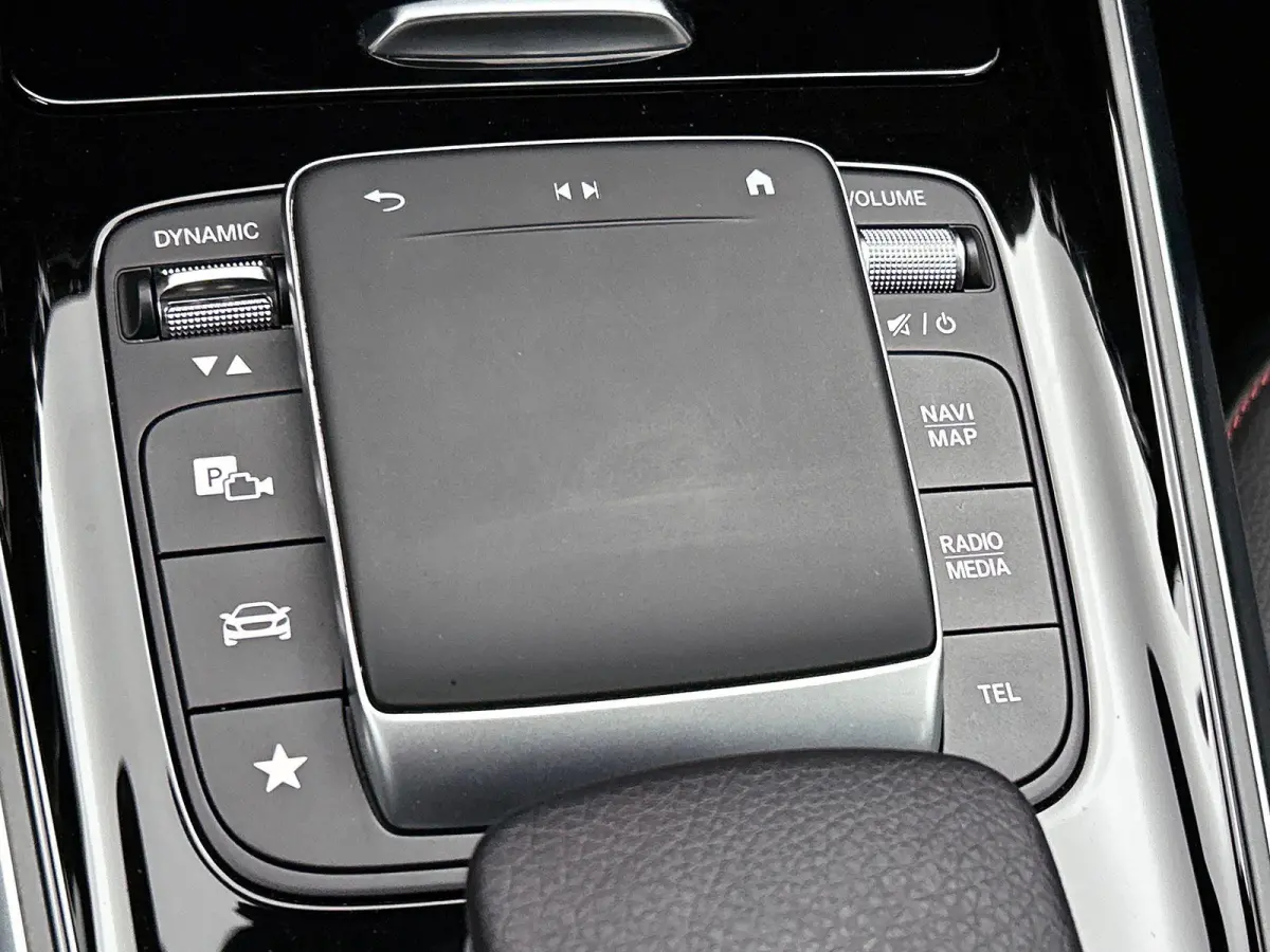 250 Business Solution AMG 67 kWh | Trekhaak