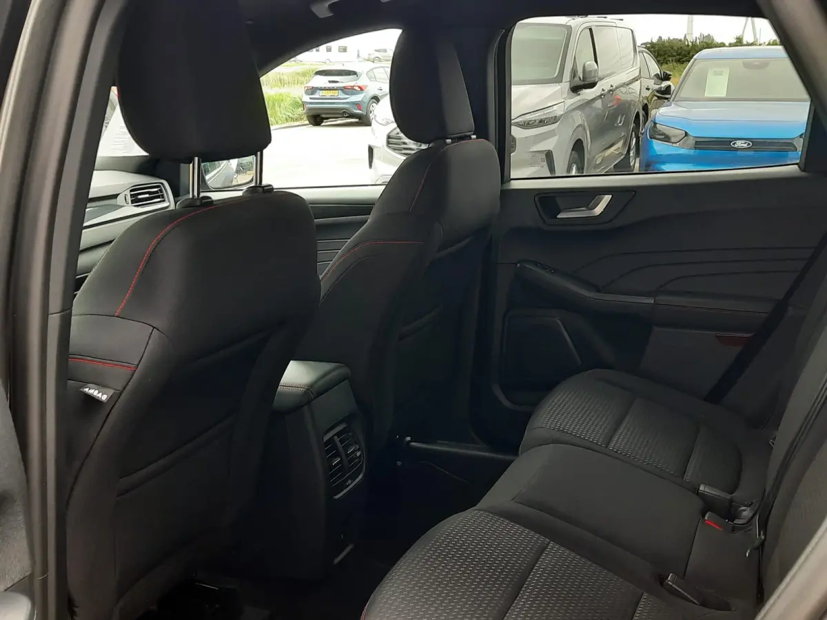 2.5 PHEV ST-Line Trekhaak - 19" velgen