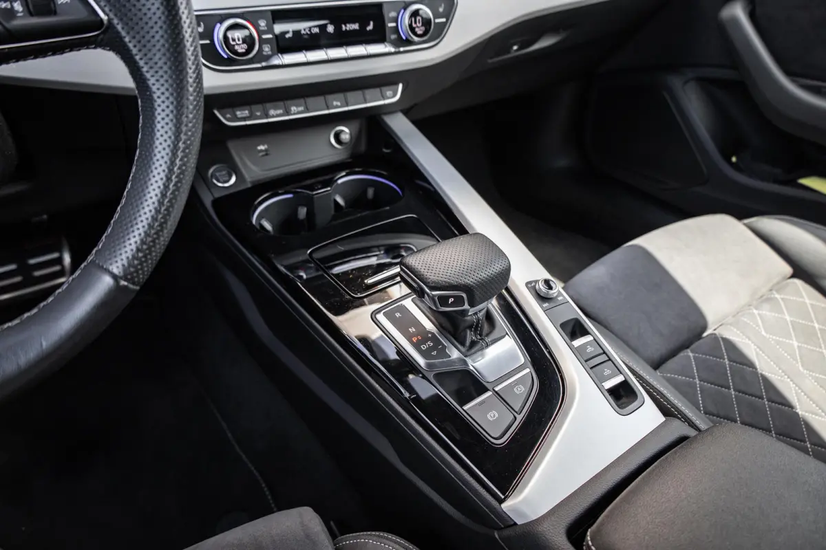 40 TFSI 204pk S edition | 20" LMV | Massage | Alcantara Bekleding | Apple Carplay/ Android Auto