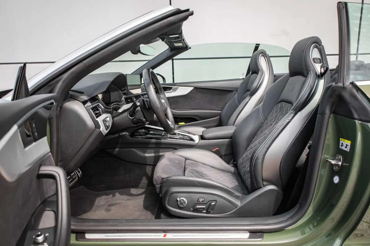 40 TFSI 204pk S edition | 20" LMV | Massage | Alcantara Bekleding | Apple Carplay/ Android Auto
