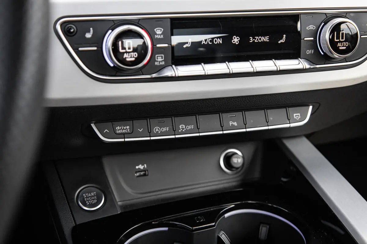 40 TFSI 204pk S edition | 20" LMV | Massage | Alcantara Bekleding | Apple Carplay/ Android Auto