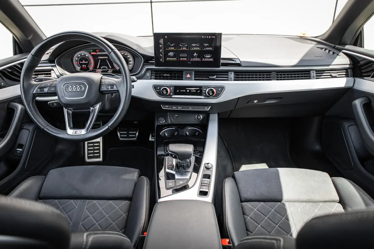 40 TFSI 204pk S edition | 20" LMV | Massage | Alcantara Bekleding | Apple Carplay/ Android Auto