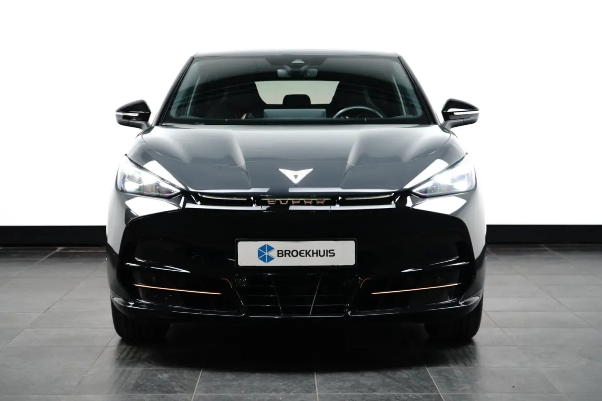 82 kWh 286pk Business | Camera | Adaptive Cruise Control | Dodehoeksensor | Keyless | Elektrische Achterklep