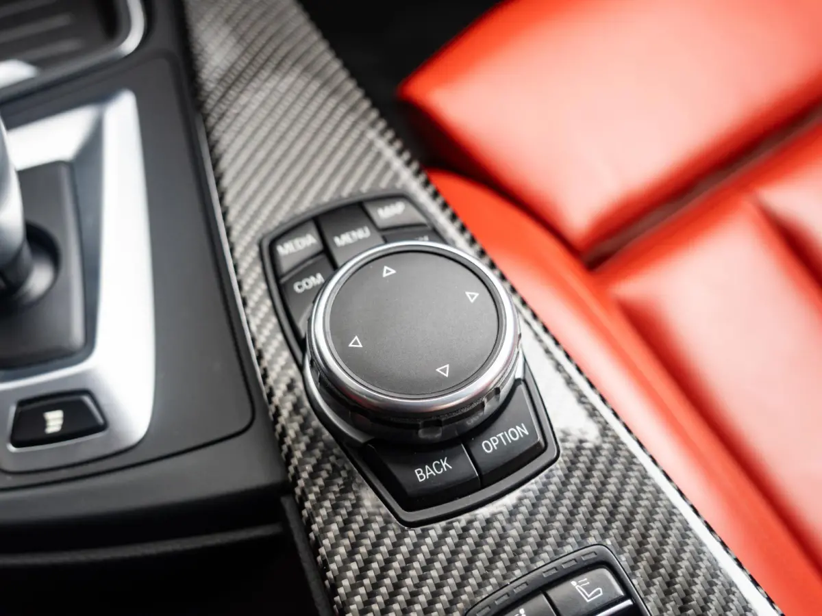 M4 Competition |  1e Lak | Carbon interieurinleg | Head-up Display | | Air Collar | Verwarmd stuurwiel |