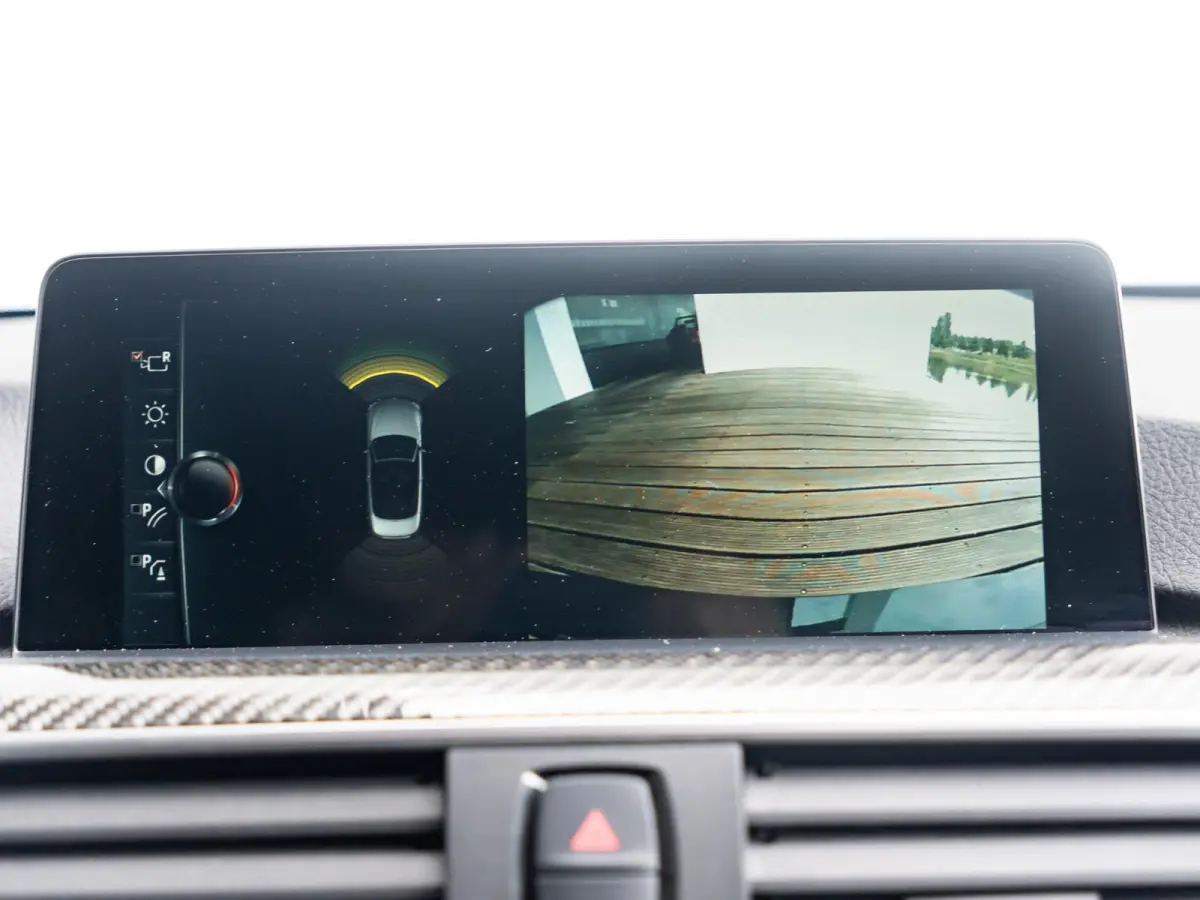 M4 Competition |  1e Lak | Carbon interieurinleg | Head-up Display | | Air Collar | Verwarmd stuurwiel |