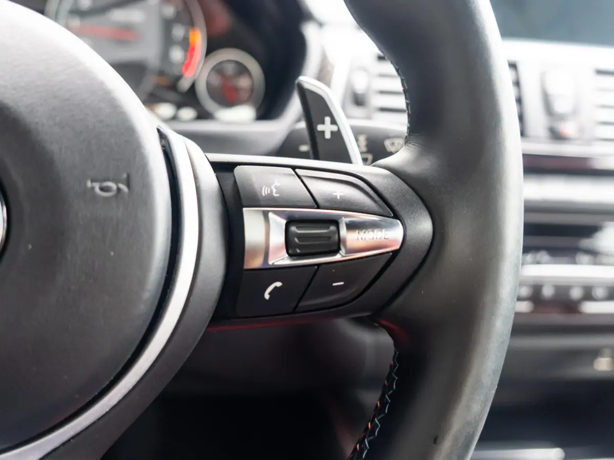 M4 Competition |  1e Lak | Carbon interieurinleg | Head-up Display | | Air Collar | Verwarmd stuurwiel |