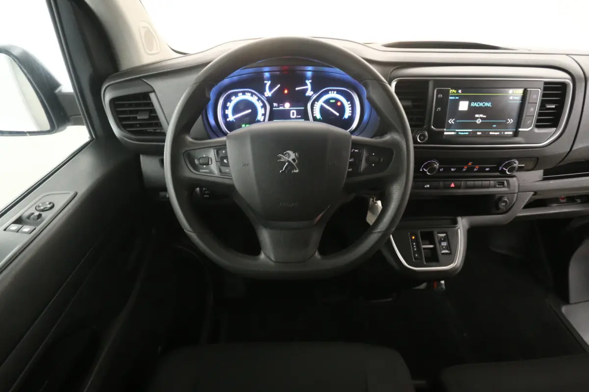 75 kWh L3H1 | Snelladen | SOH 97% | Airco | Cruise | Carplay | 3 Zits | Parkeersens.