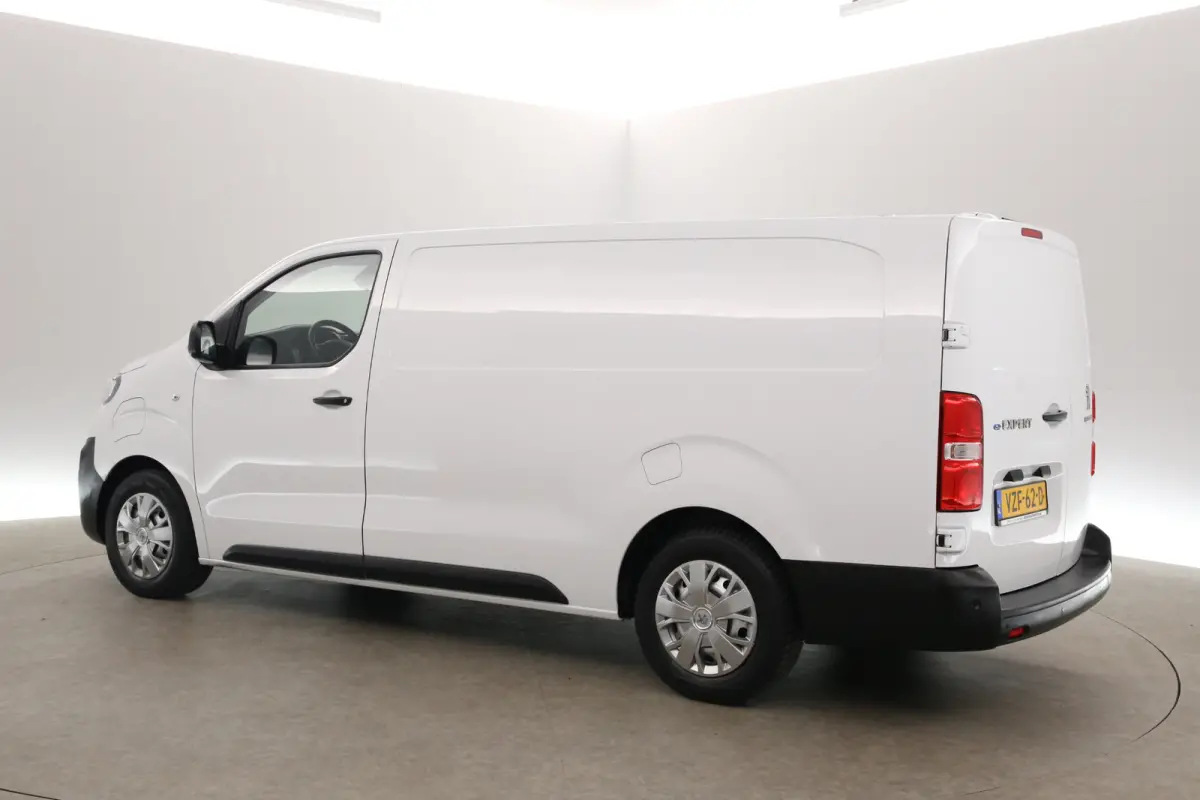 75 kWh L3H1 | Snelladen | SOH 97% | Airco | Cruise | Carplay | 3 Zits | Parkeersens.