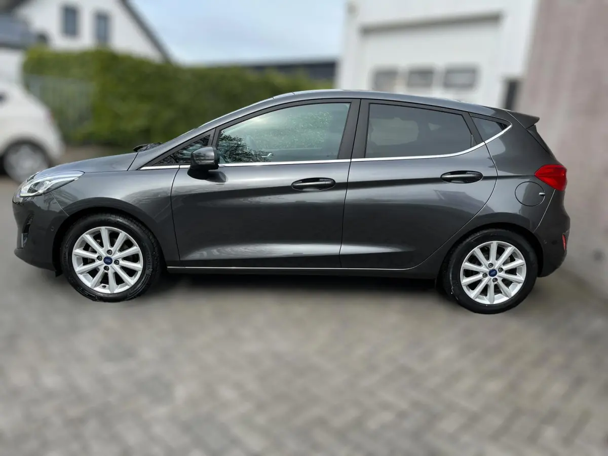 1.0 EcoBoost Titanium PANO/SCHUIFDAK/PDC V&A/A.UITRIJCAMERA.