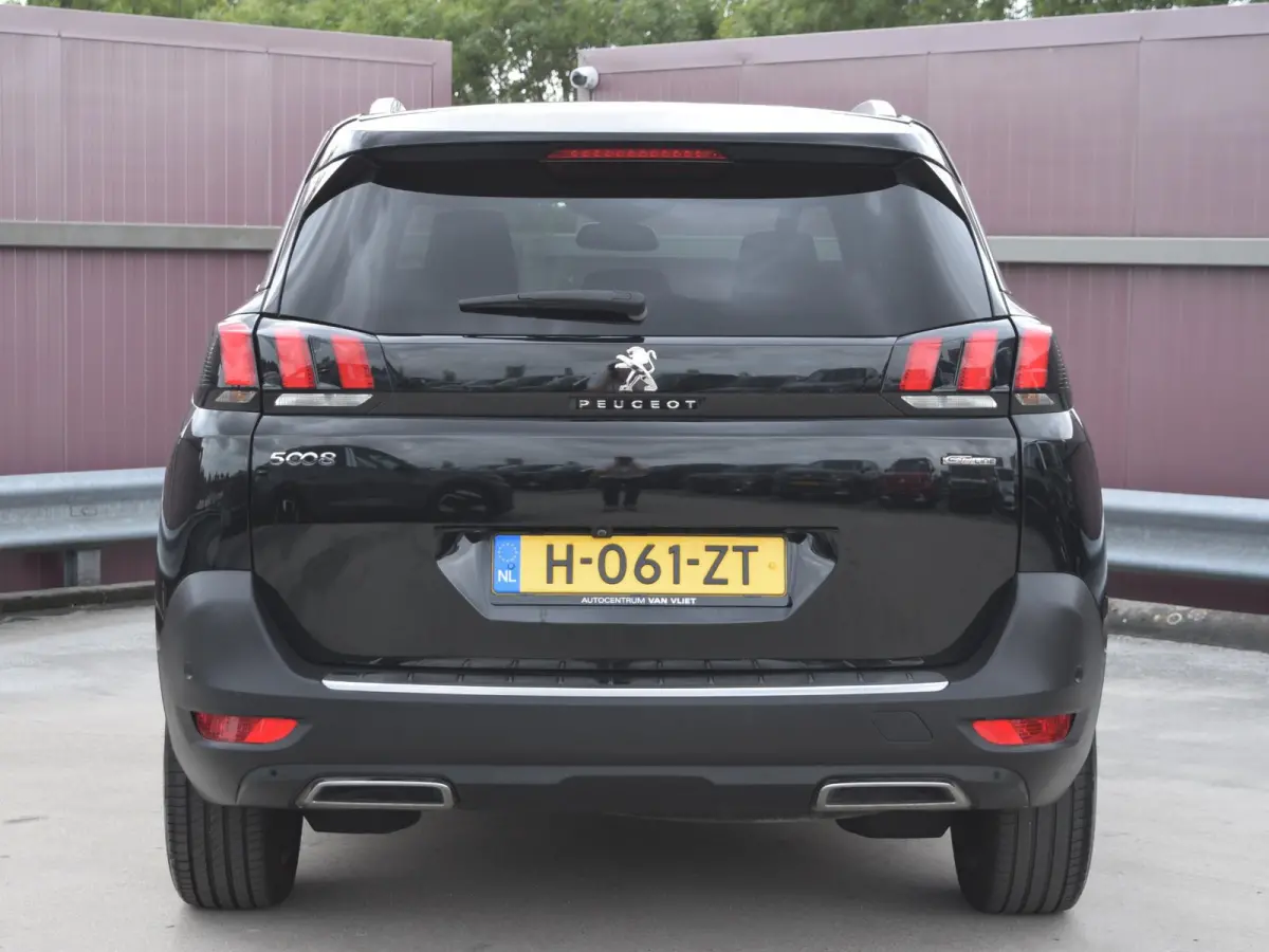 1.2 PureTech GT-Line | 130 PK | 7-PERSOONS | LEDEREN BEKLEDING | PARKEERSENSOREN MET CAMERA | ELEKTR. ACHTERKLEP | CLIMATE CONTROL | SCHUIF-KANTELDAK