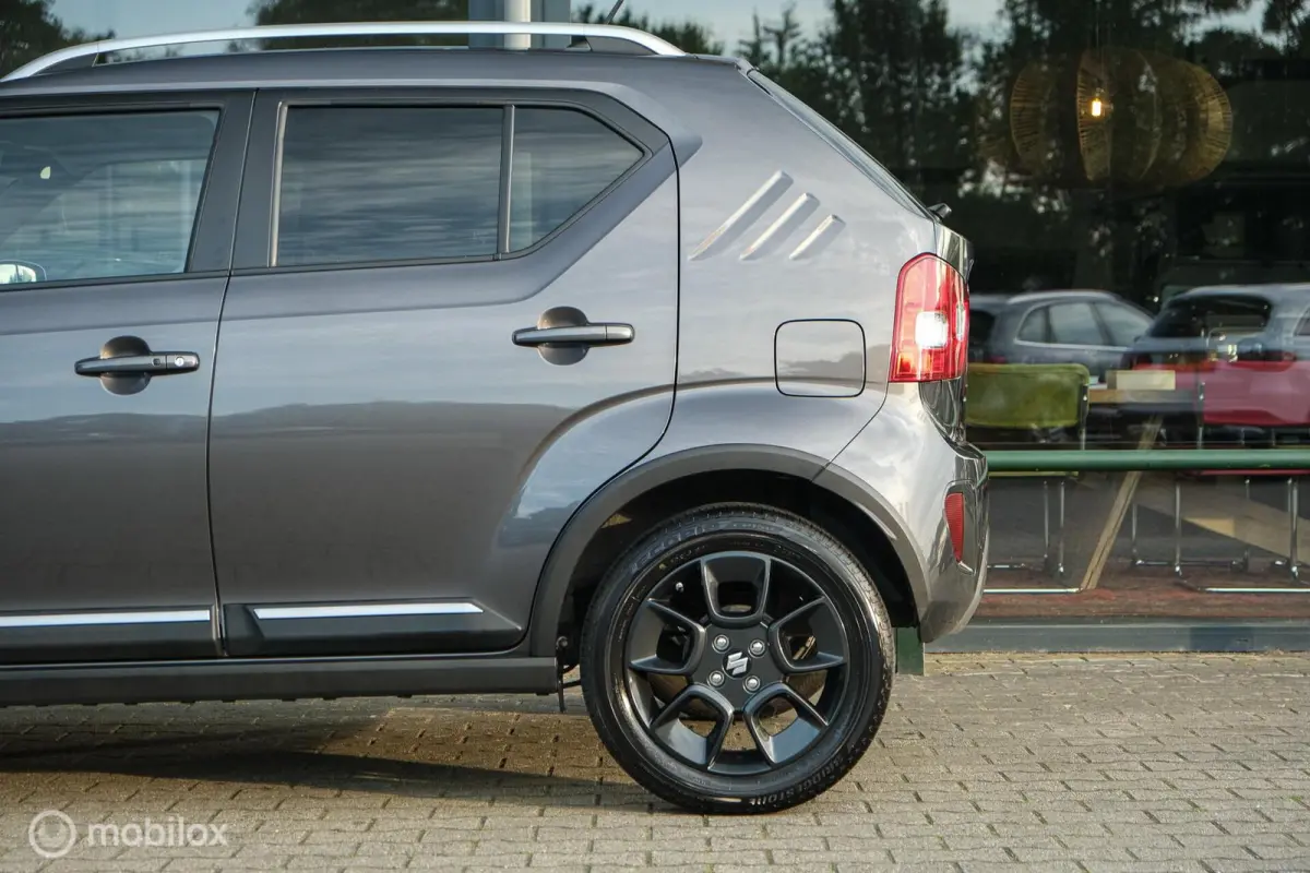 1.2 Smart Hybrid Style | Camera | Cruise | Stoelverwarming | Automaat | Keyless entry & go | LED | NL Auto | Uniek