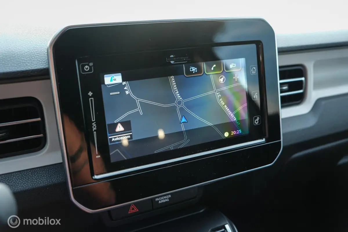 1.2 Smart Hybrid Style | Camera | Cruise | Stoelverwarming | Automaat | Keyless entry & go | LED | NL Auto | Uniek