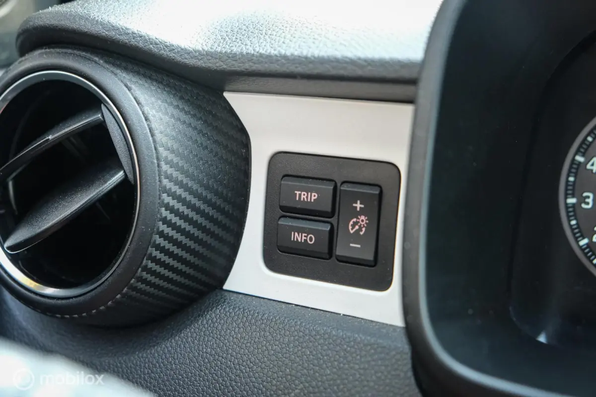 1.2 Smart Hybrid Style | Camera | Cruise | Stoelverwarming | Automaat | Keyless entry & go | LED | NL Auto | Uniek
