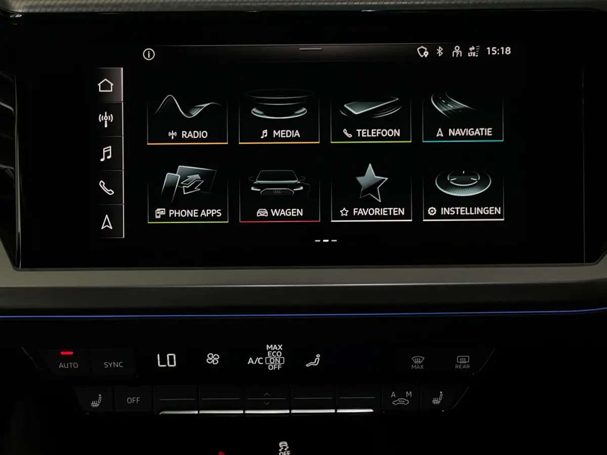 40 Launch edition Advanced 77 kWh 1EIG NAP WARMTEPOMP SOH95%|VIRTUALCOCKPIT|MATRIXLED|CAMERA|PARK.ASSIST|20''INCH
