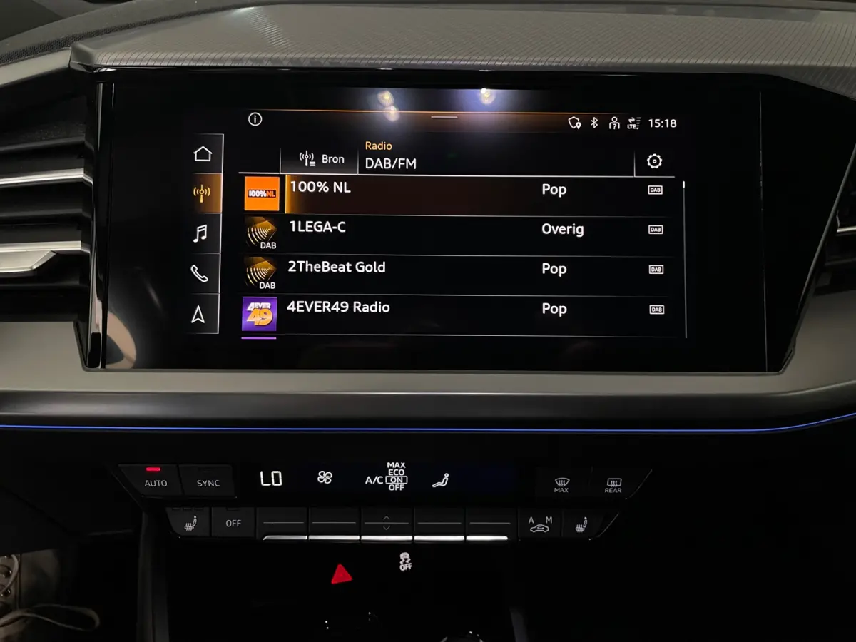 40 Launch edition Advanced 77 kWh 1EIG NAP WARMTEPOMP SOH95%|VIRTUALCOCKPIT|MATRIXLED|CAMERA|PARK.ASSIST|20''INCH