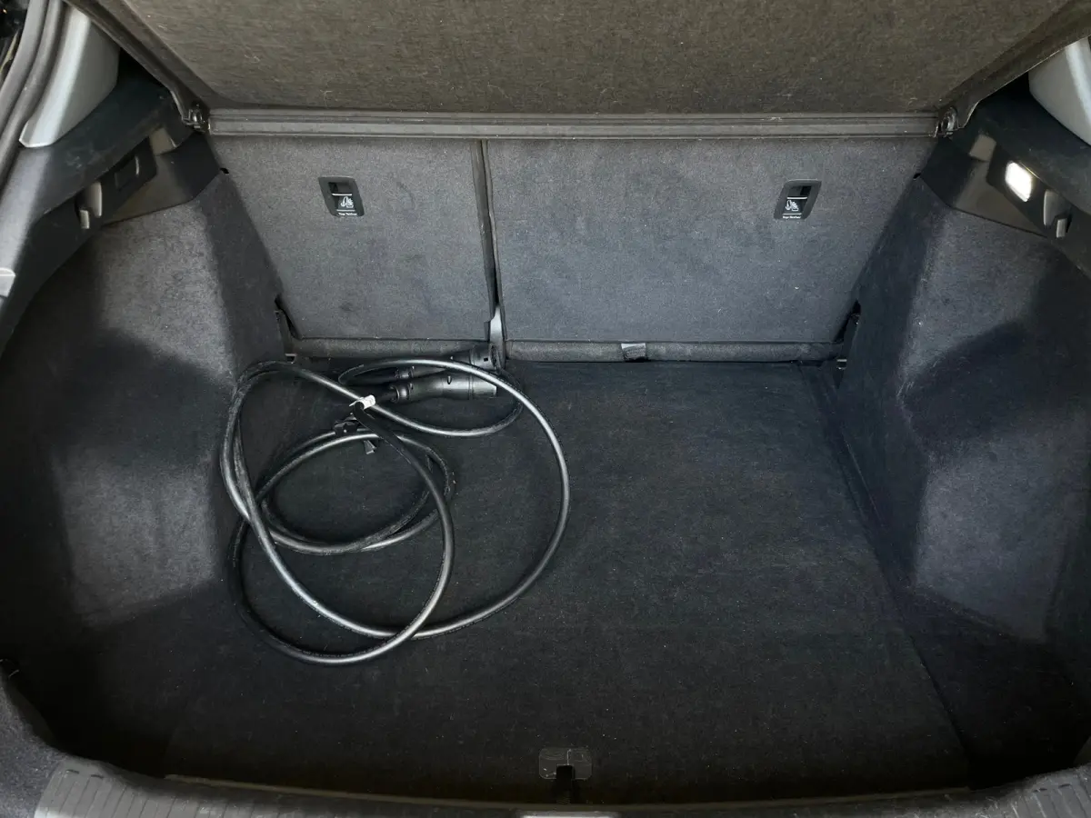 40 Launch edition Advanced 77 kWh 1EIG NAP WARMTEPOMP SOH95%|VIRTUALCOCKPIT|MATRIXLED|CAMERA|PARK.ASSIST|20''INCH