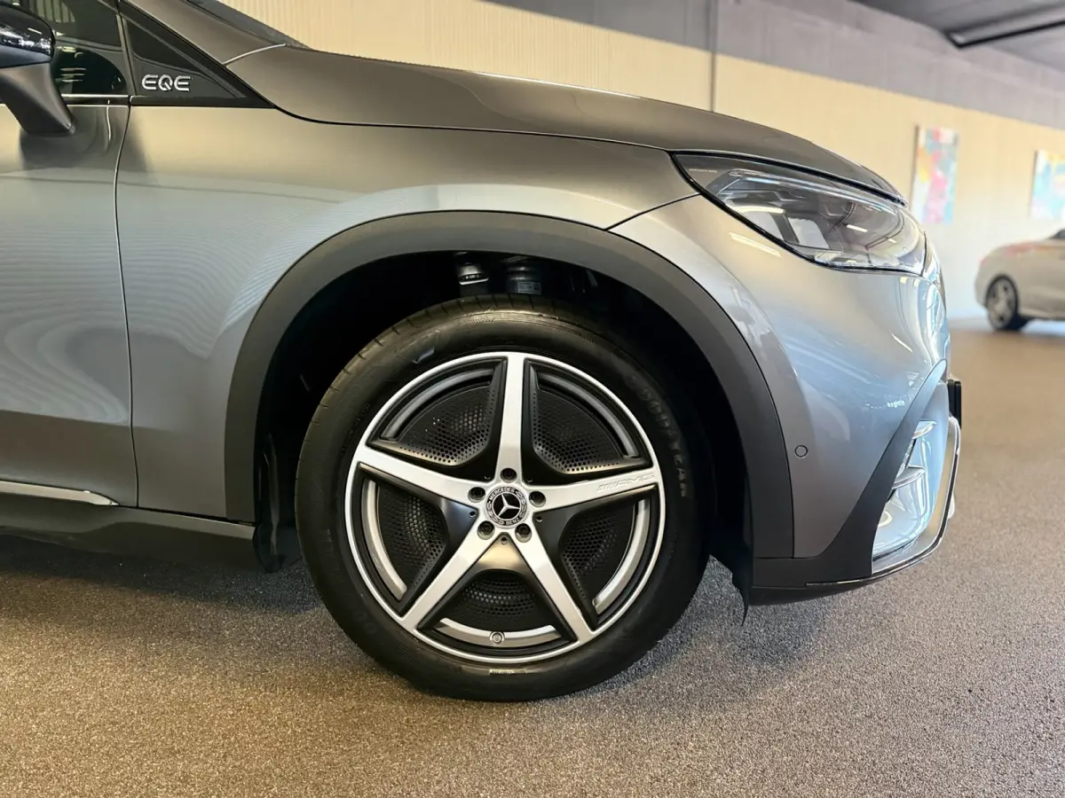 300 91 kWh AMG STYLING-PANORAMA-LUCHTVERING-BURMSTER-MEMORY-ZEER COMPLEET