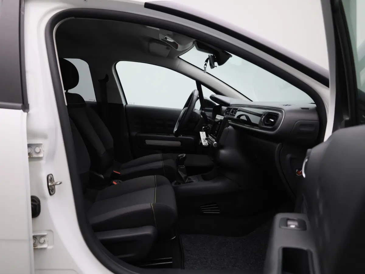 1.2 PureTech Feel | APPLE CARPLAY - ANDROID AUTO | NAVIGATIE | CRUISE CONTROL | CLIMATE CONTROL |