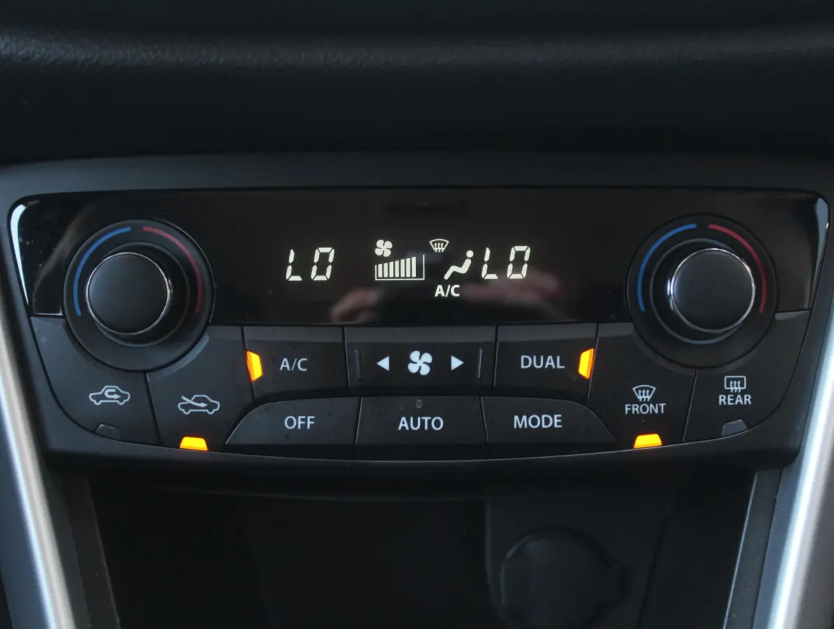 1.0 Boosterjet Exclusive CLIMATE | CARPLAY | CAMERA | LED | STOELVERW | CRUISE | LMV17 | AFNBTRHAAK