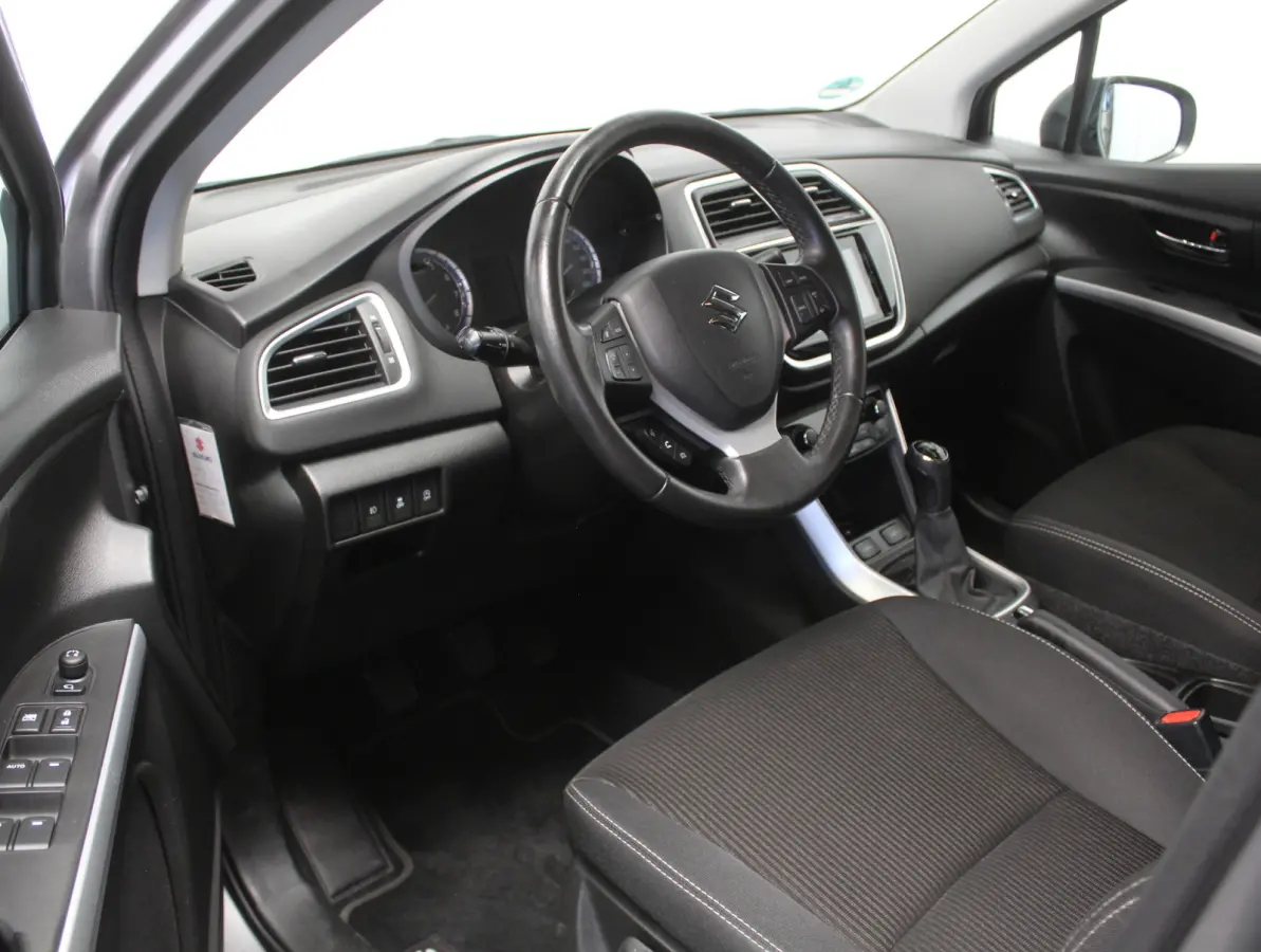 1.0 Boosterjet Exclusive CLIMATE | CARPLAY | CAMERA | LED | STOELVERW | CRUISE | LMV17 | AFNBTRHAAK