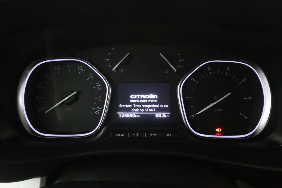 2.0 BlueHDI 180PK L3H1 | Dubbele Cabine | Automaat | Clima | Camera | Cruise | Trekhaak | 2xSchuifdeur |  Carplay