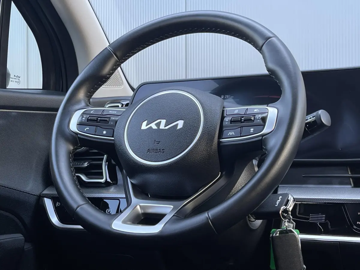 1.6 T-GDi Hybrid DynamicLine | Camera | Navi | Apple Carplay | Android Auto | Lichtmetalen Velgen |