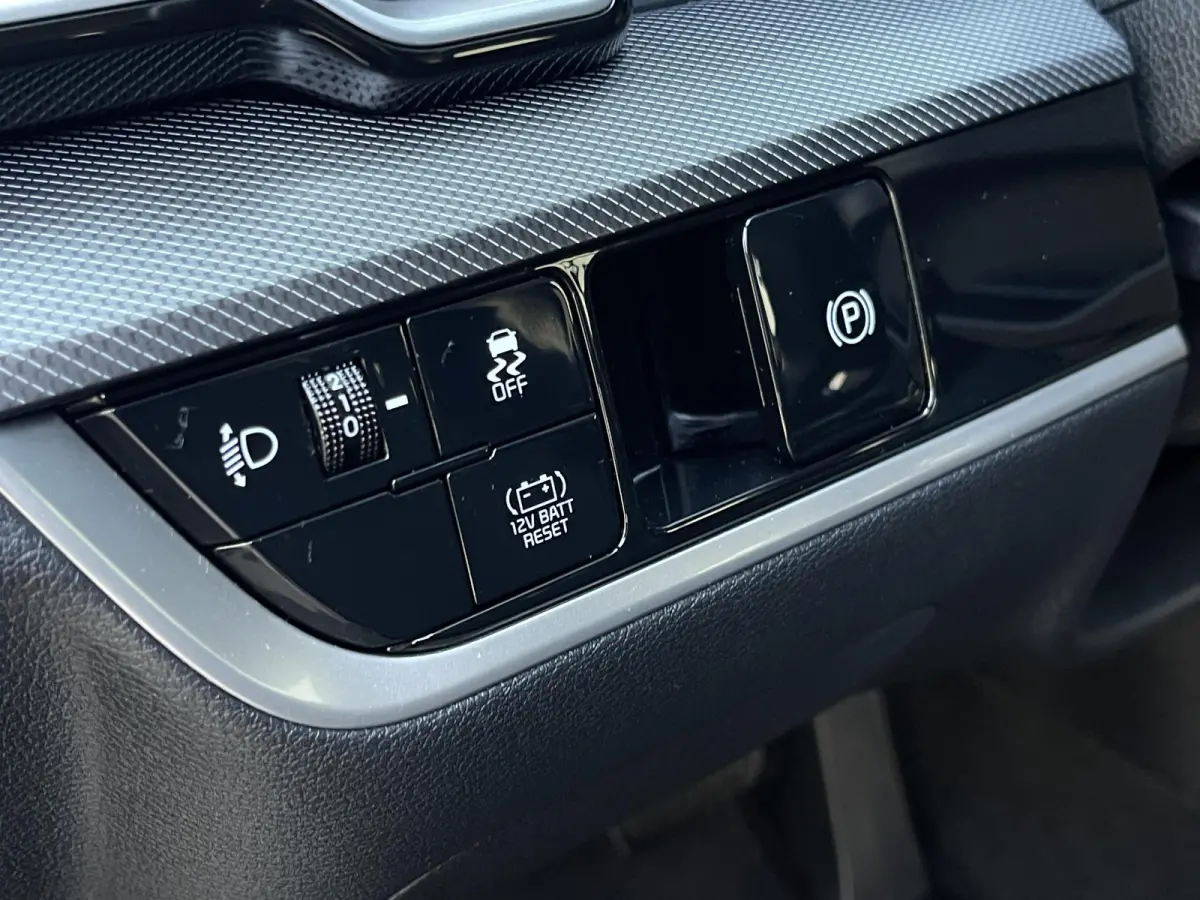 1.6 T-GDi Hybrid DynamicLine | Camera | Navi | Apple Carplay | Android Auto | Lichtmetalen Velgen |