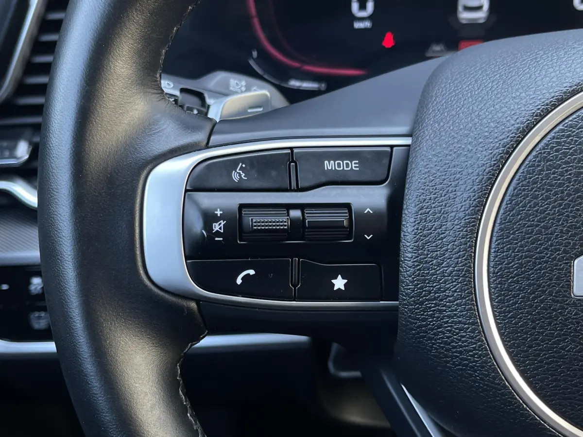 1.6 T-GDi Hybrid DynamicLine | Camera | Navi | Apple Carplay | Android Auto | Lichtmetalen Velgen |