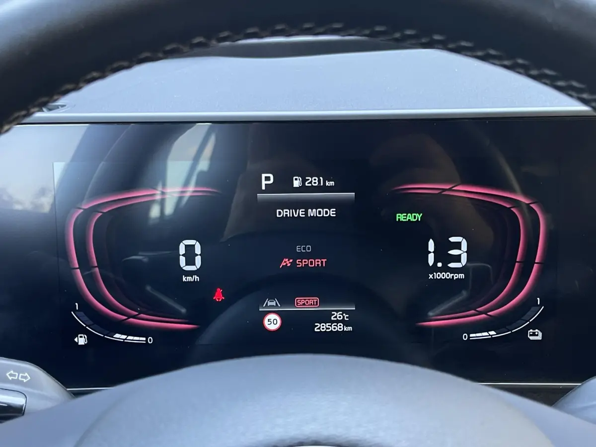 1.6 T-GDi Hybrid DynamicLine | Camera | Navi | Apple Carplay | Android Auto | Lichtmetalen Velgen |