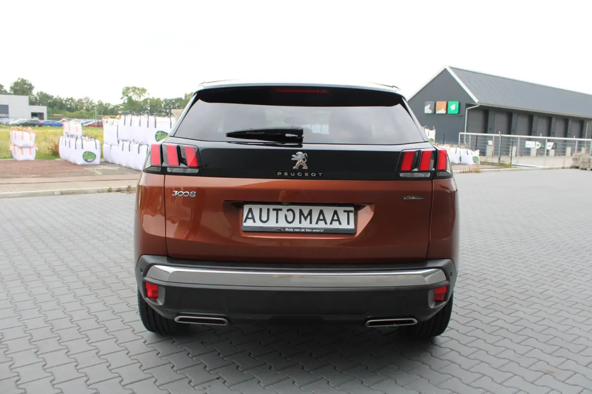 1.6 PureTech GT Line AUTOMAAT CARAVANTREKKER