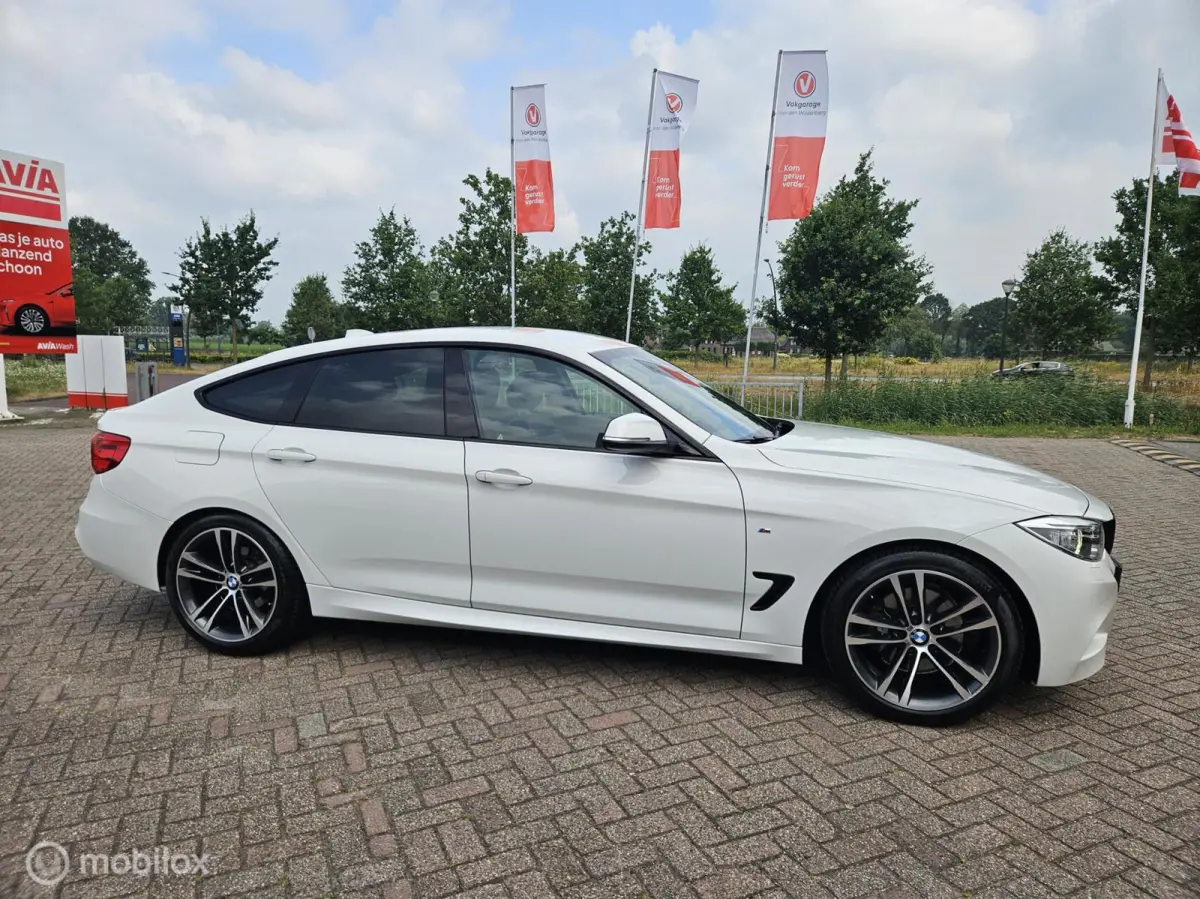 328i xDrive High Executive