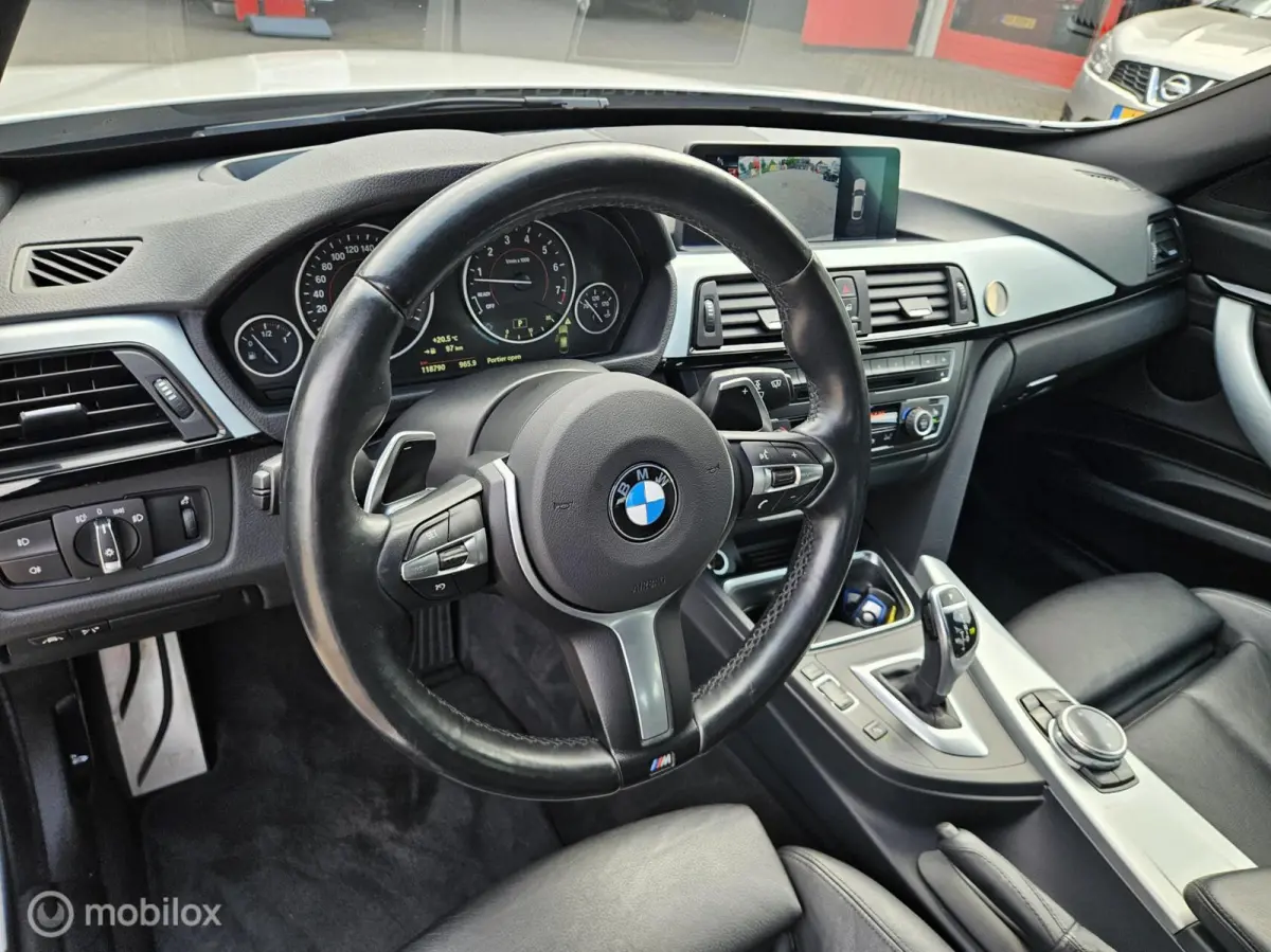 328i xDrive High Executive