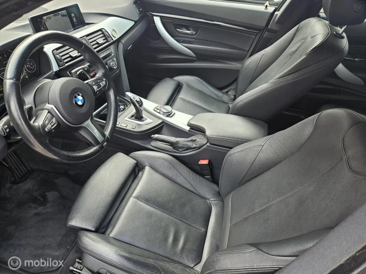 328i xDrive High Executive