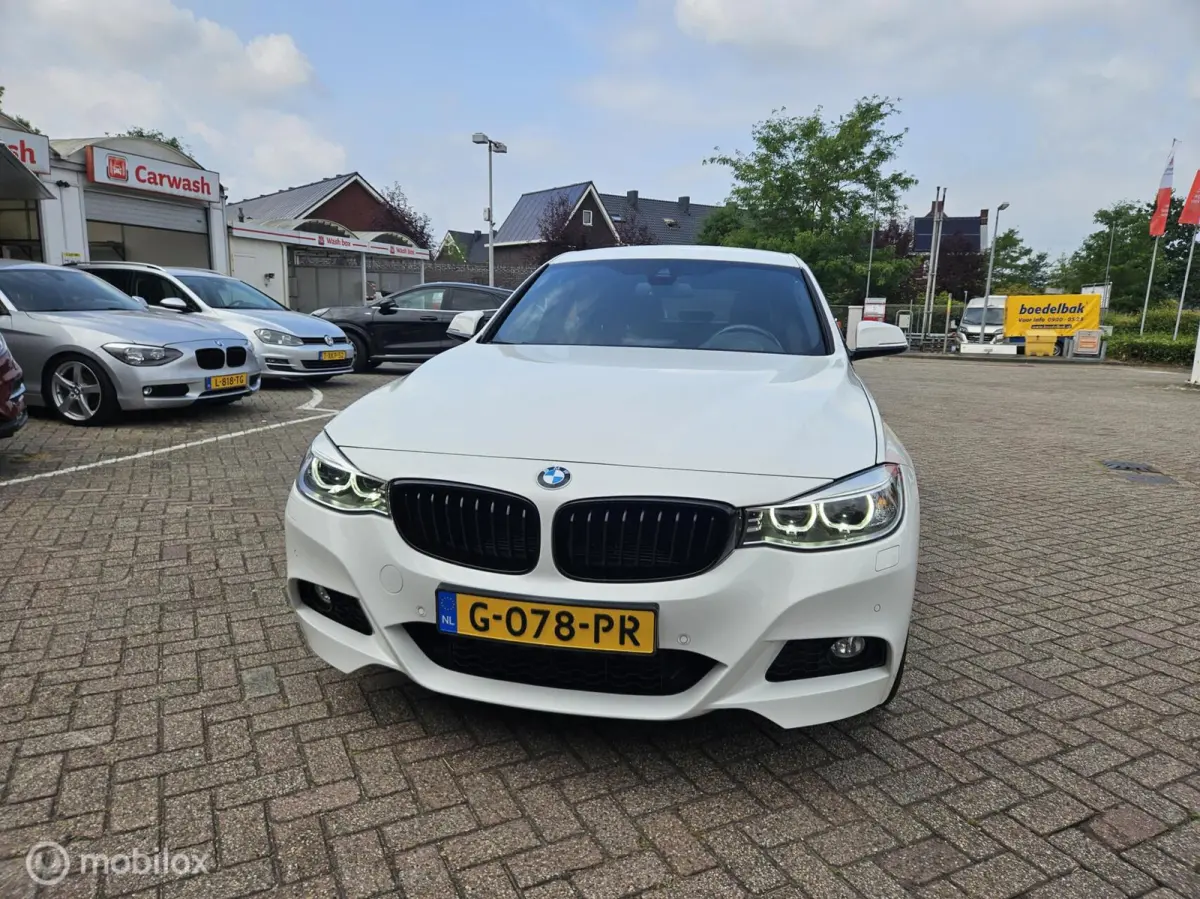328i xDrive High Executive