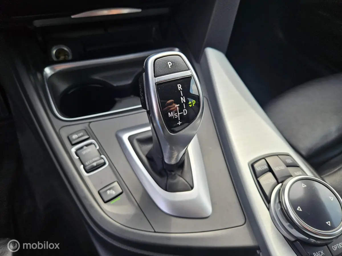 328i xDrive High Executive