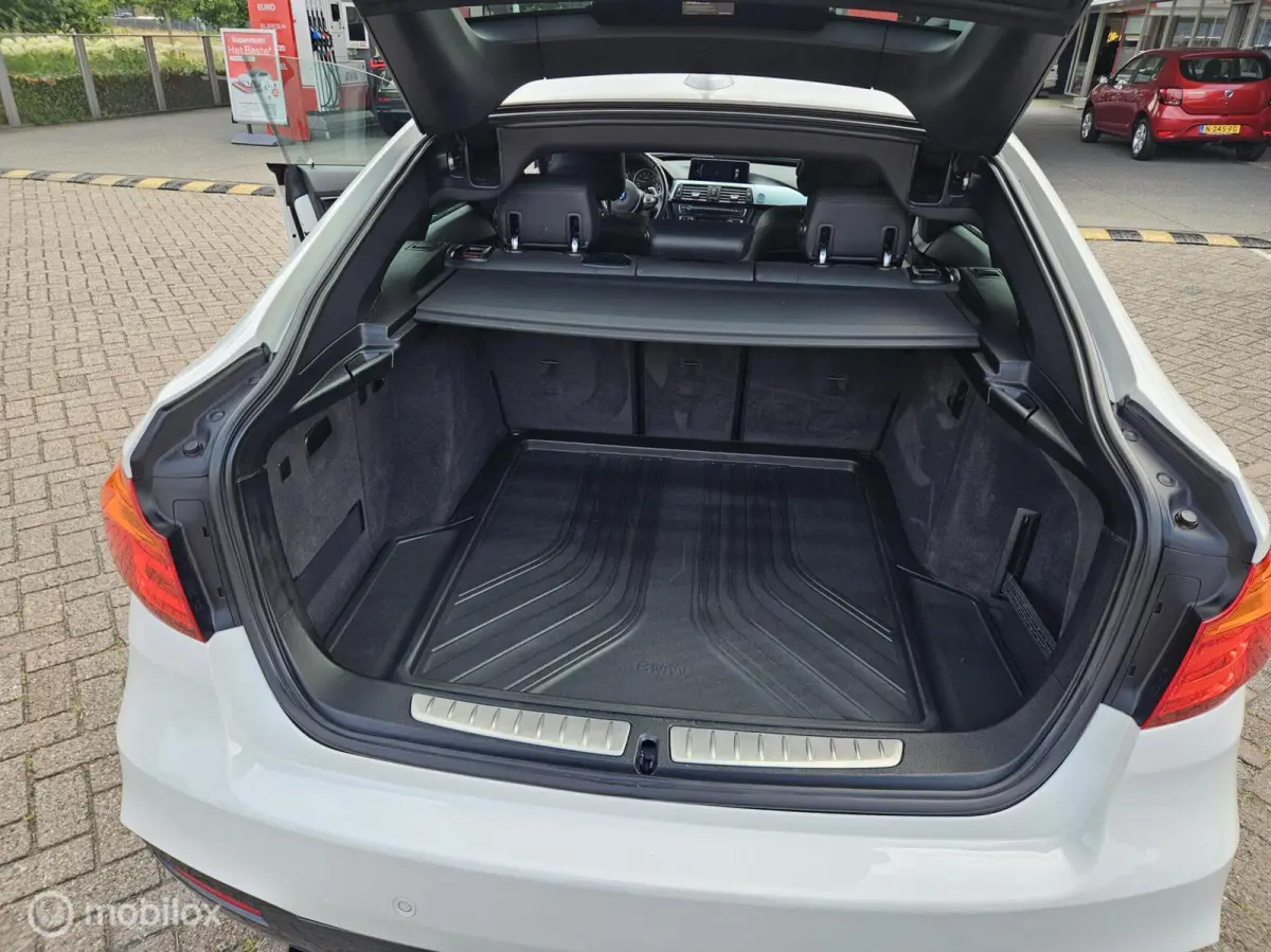 328i xDrive High Executive