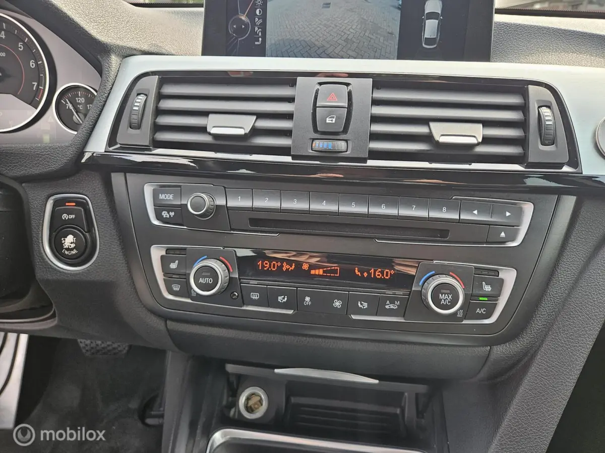 328i xDrive High Executive