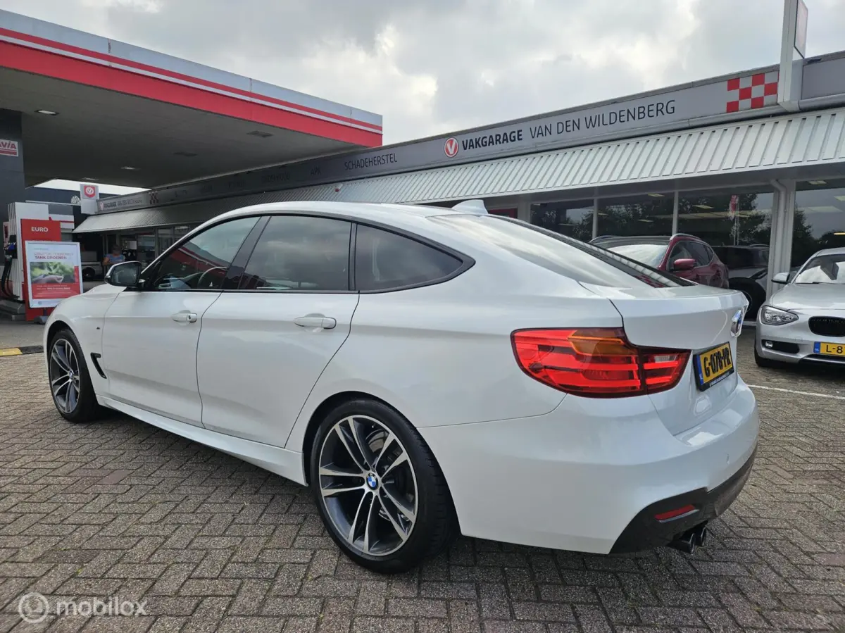 328i xDrive High Executive