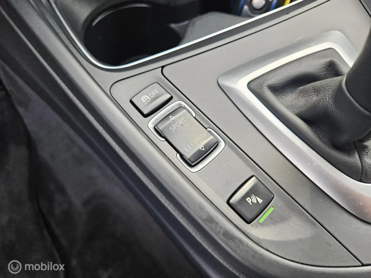 328i xDrive High Executive
