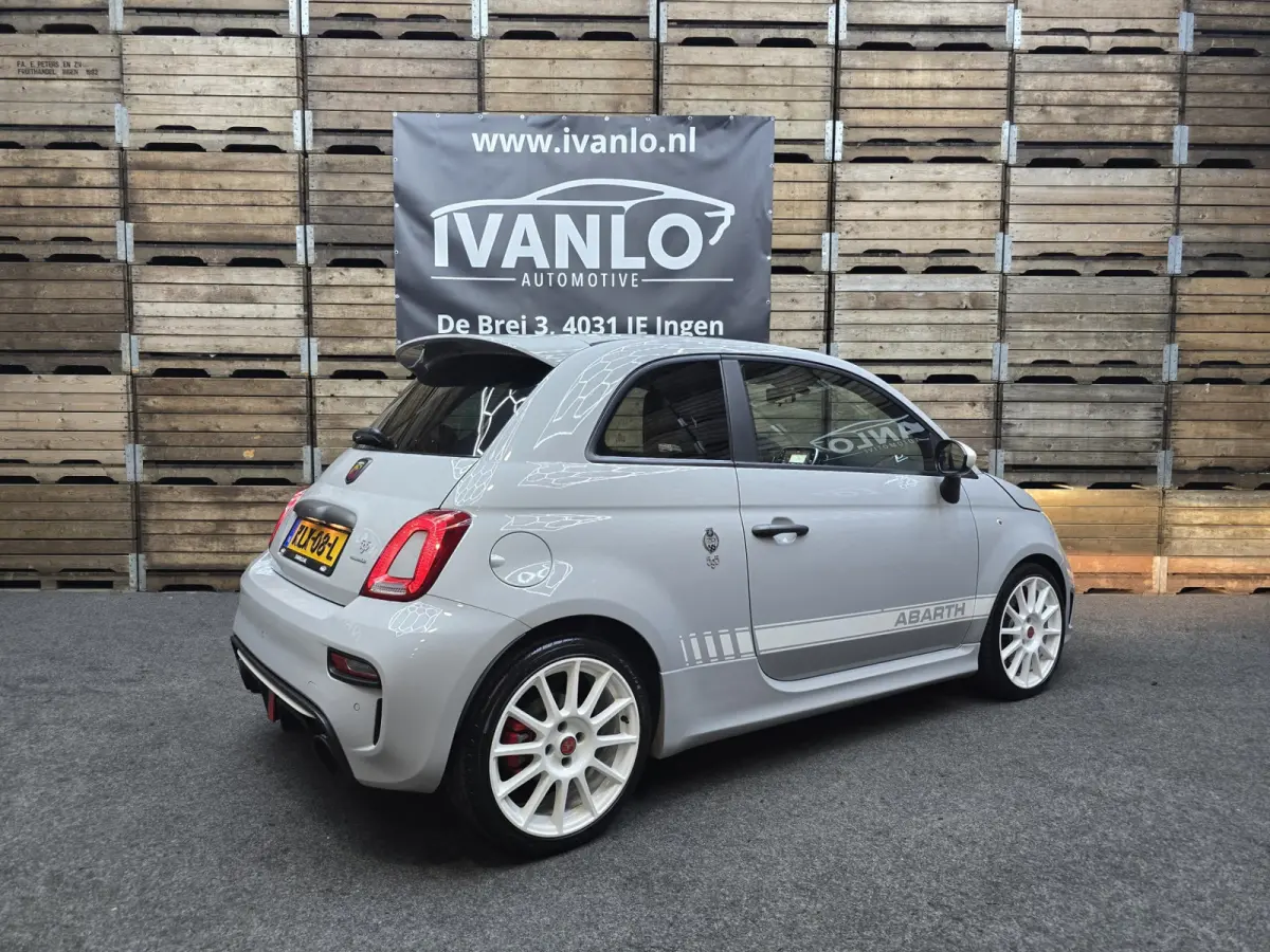 1.4 T-Jet Abarth Competizione Esseessee 70th Anniversary Carbon 180PK!