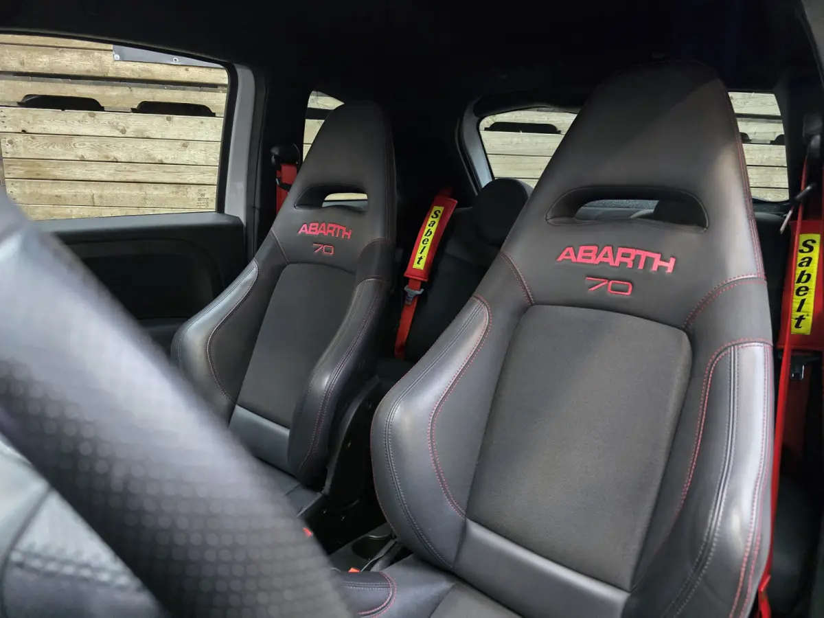 1.4 T-Jet Abarth Competizione Esseessee 70th Anniversary Carbon 180PK!